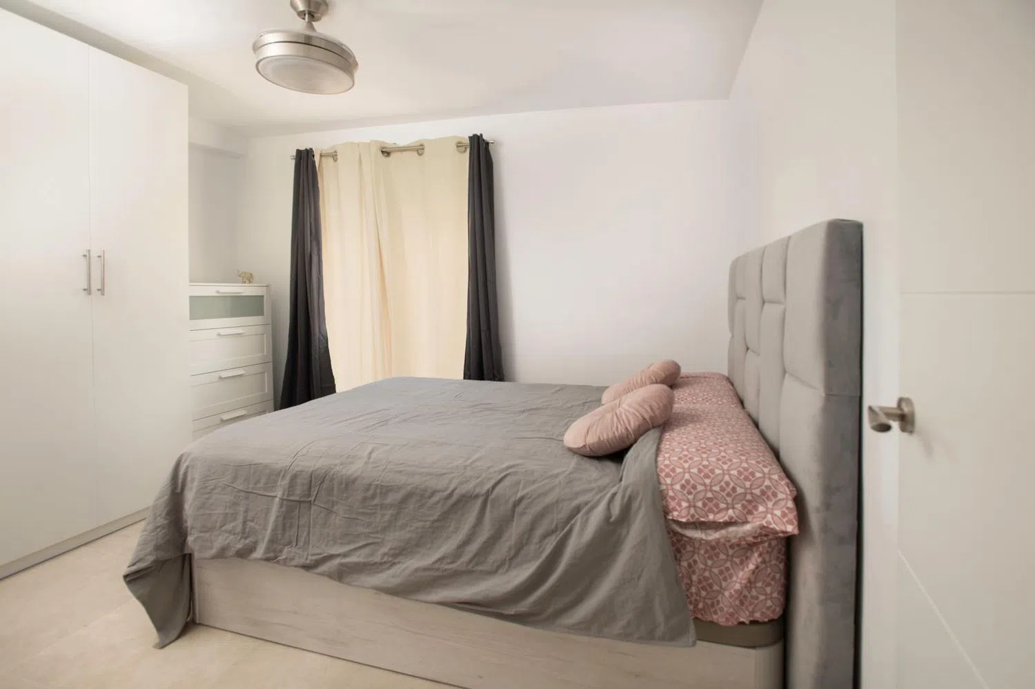 Piso en calle Héroe de Sostoa, 93 - Foto 4