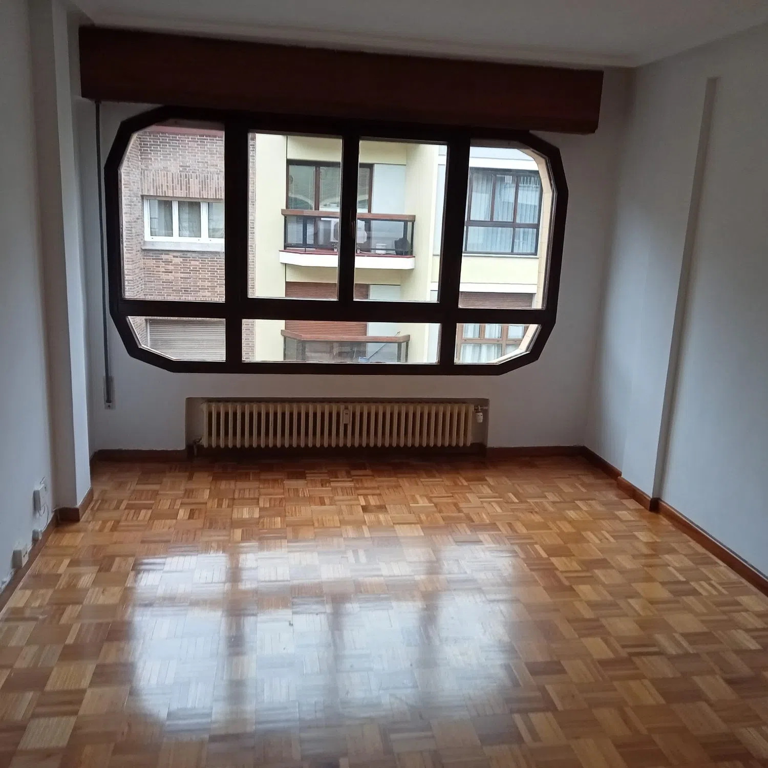 Piso en calle Marqués de Teverga, 10 - Foto 1