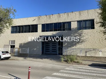 Nave Industrial en L'Hospitalet de Llobregat - Foto 1