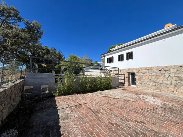 Casa independiente en calle San Lorenzo de el Escorial, 4