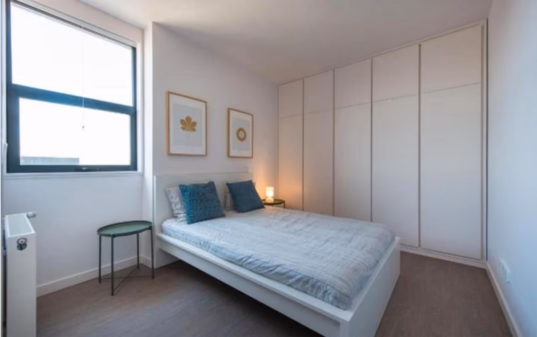 Piso en calle Calle de Raimundo Fernández Villaverde 16 - Foto 8