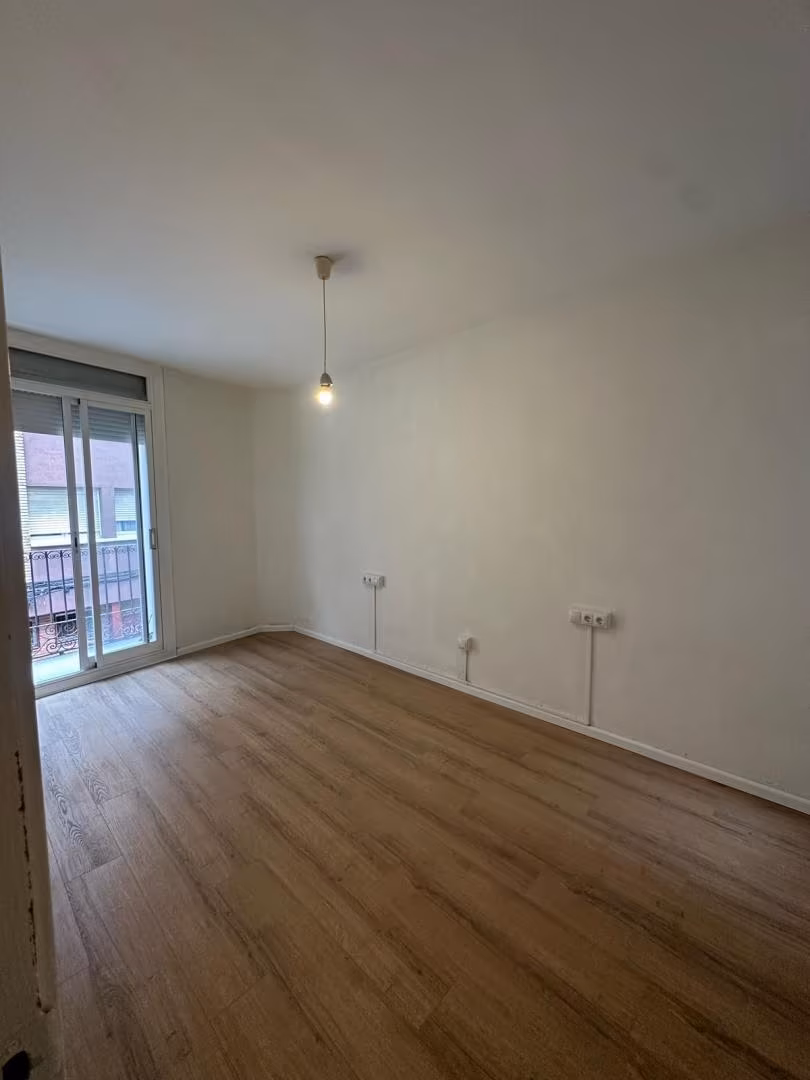 Piso en  Carrer del Rei Martí 39B - Foto 2