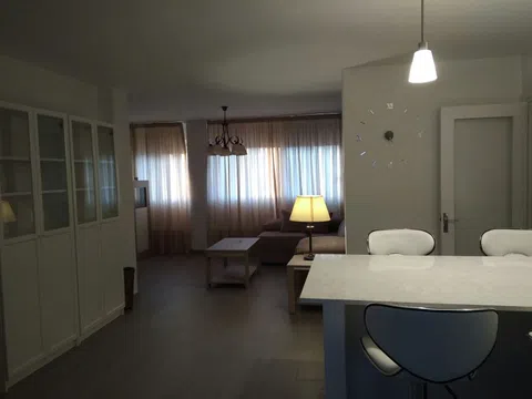 Piso en ronda de Pio XII, 1