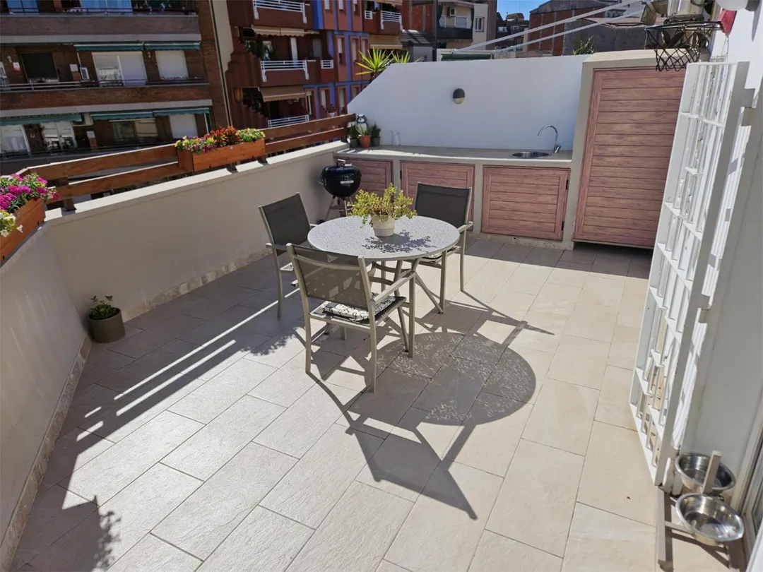 Ático en  Carrer de Concepción Arenal 1