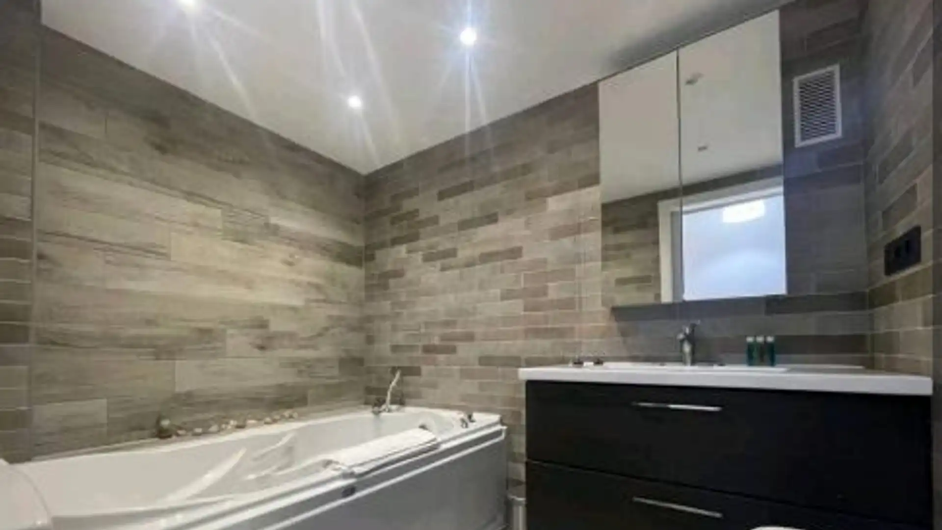 Piso en  Avenida Juan Sebastián Elcano 188 - Foto 25