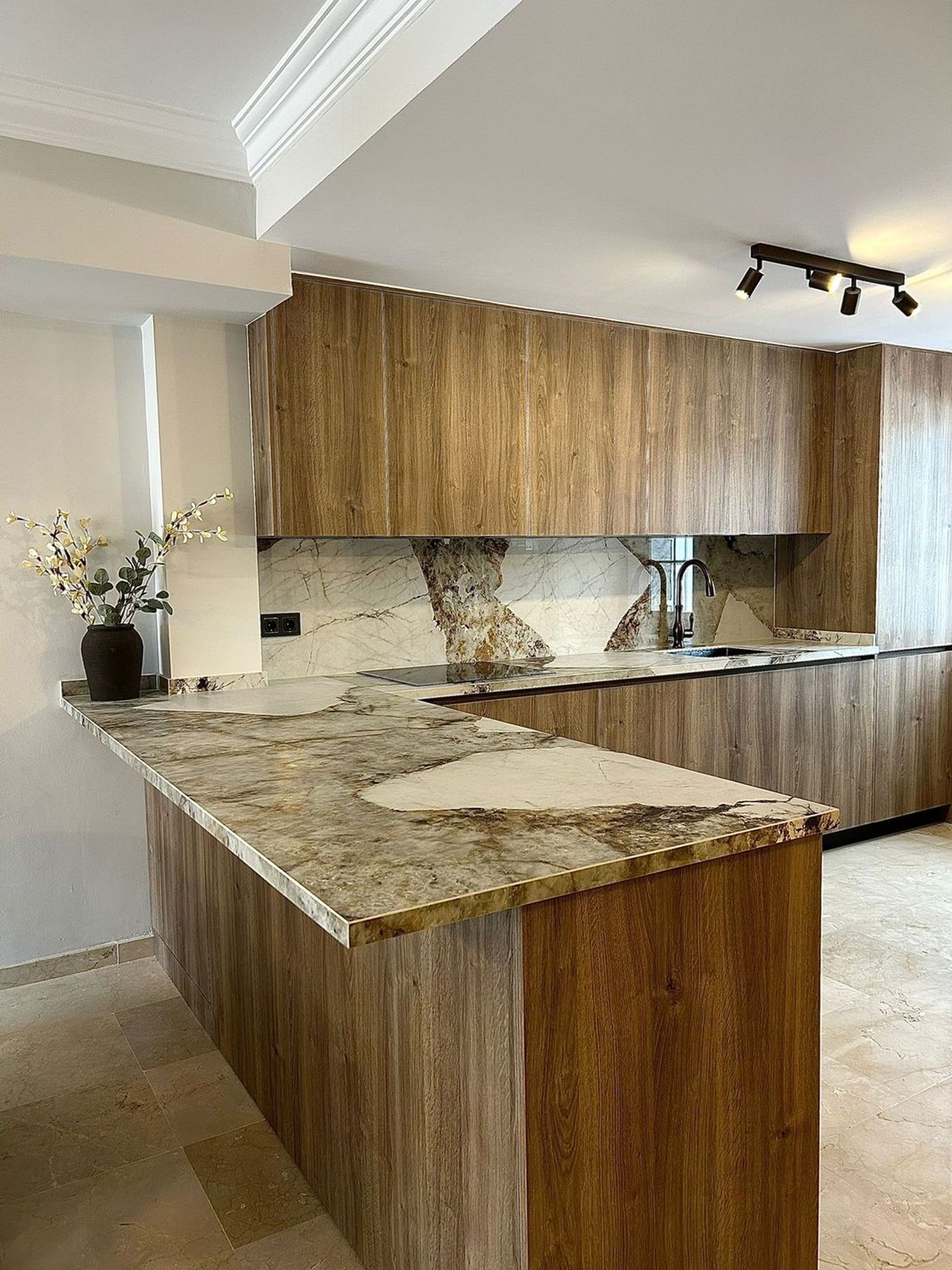 Chalet adosado en calle las Aguilas, 15 - Foto 2