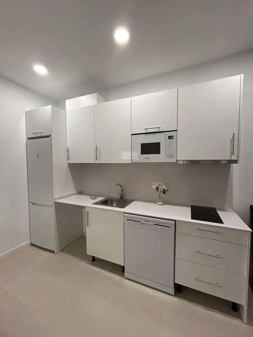 Apartamento en  Calle Aviador Ramón Franco 18 - Foto 5
