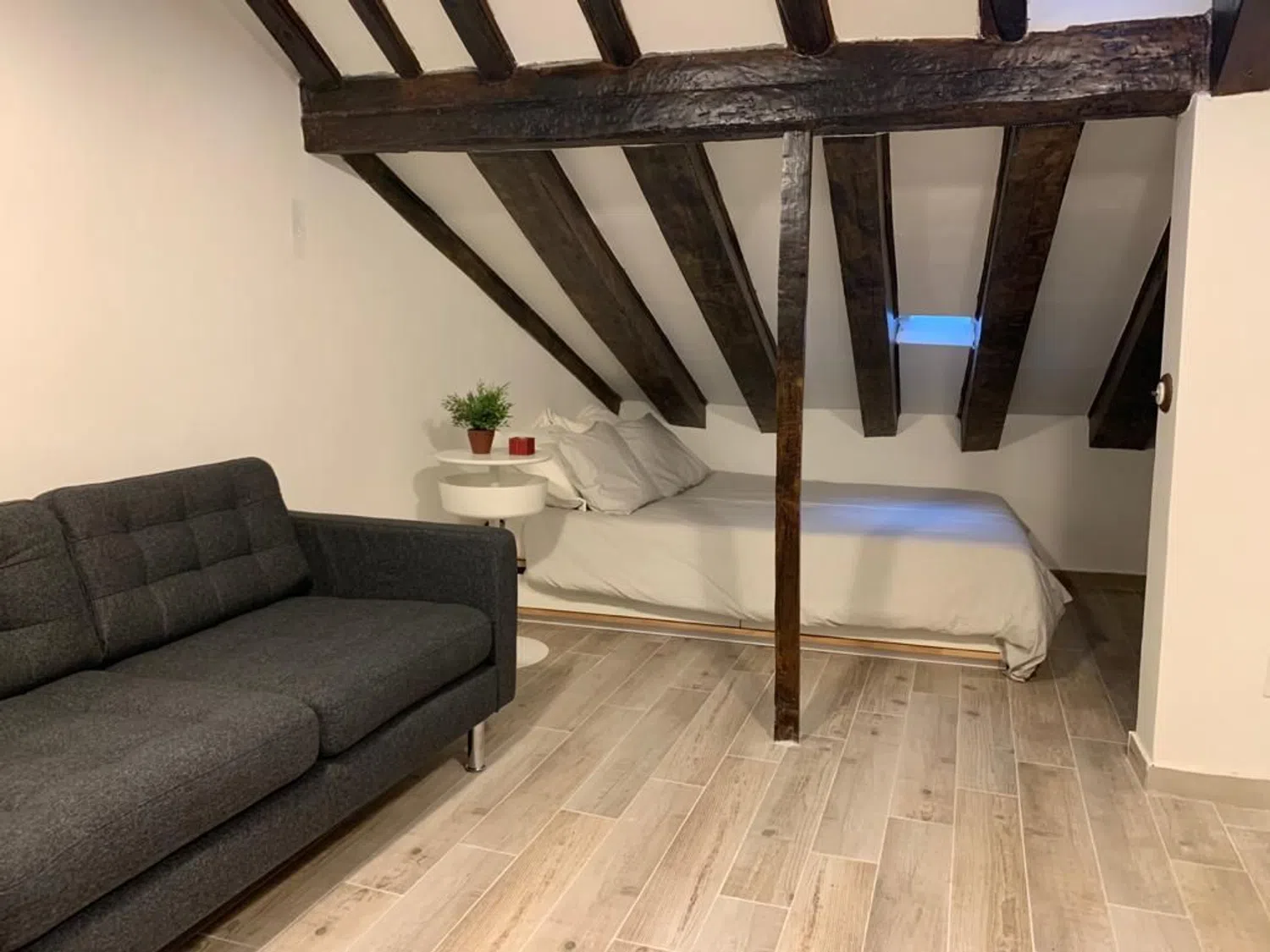 Estudio en calle de San Vicente Ferrer, 72 - Foto 5