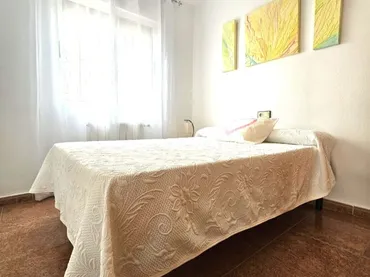 Casa adosada en  Calle Lagunas de Ruidera 73 - Foto 15