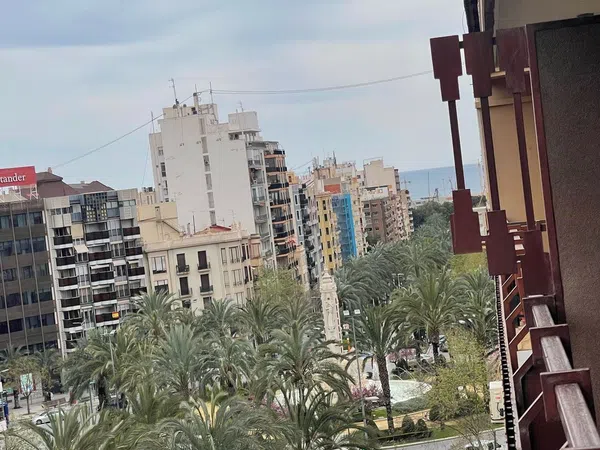 Piso en Avenida General Marva, 11, Ensanche-Diputación - Foto 1
