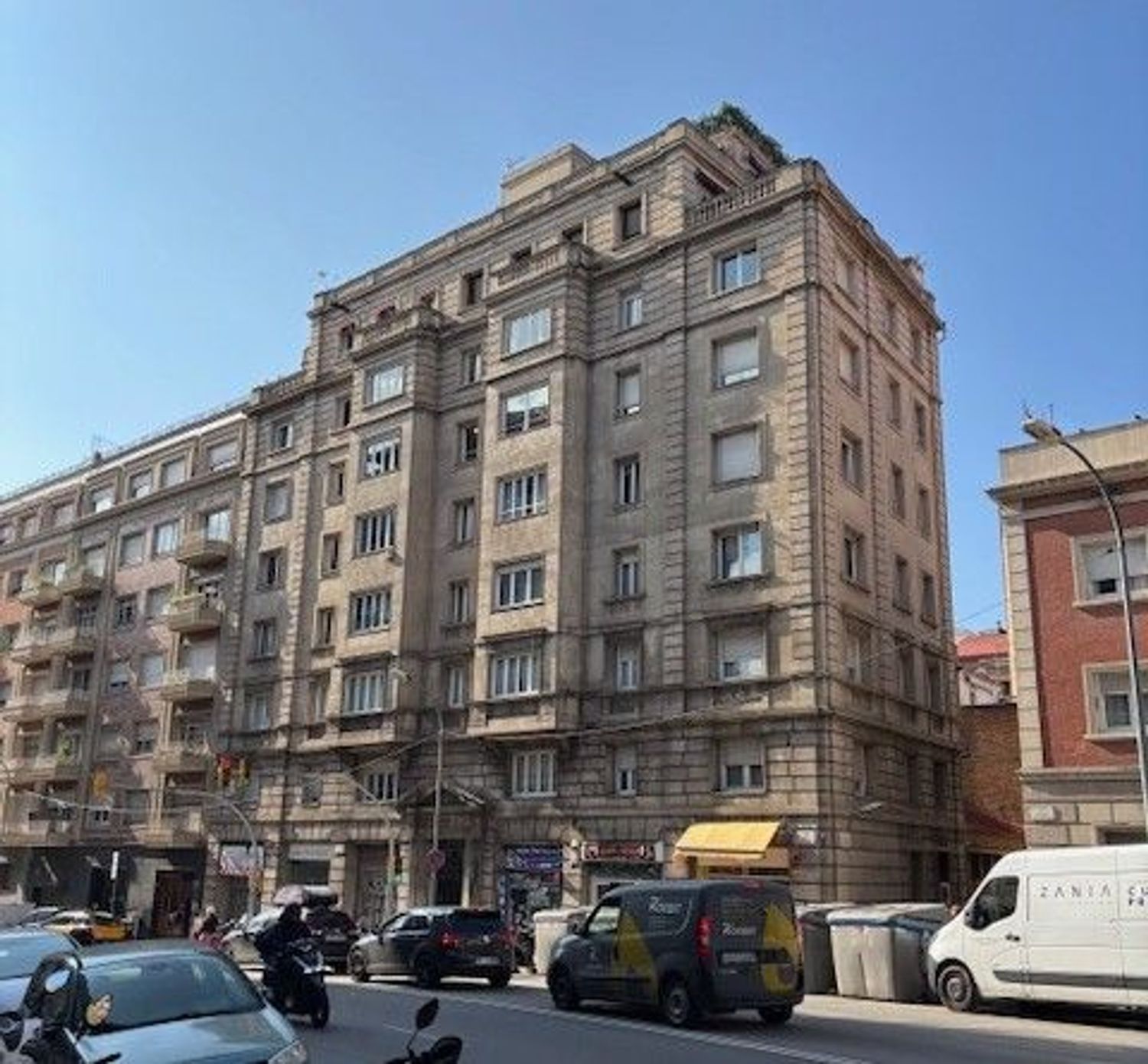 Piso en calle de Balmes, 383 -385 - Foto 1