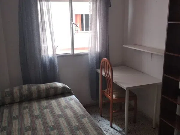 Piso en calle Santo Tomás de Villanueva, 12