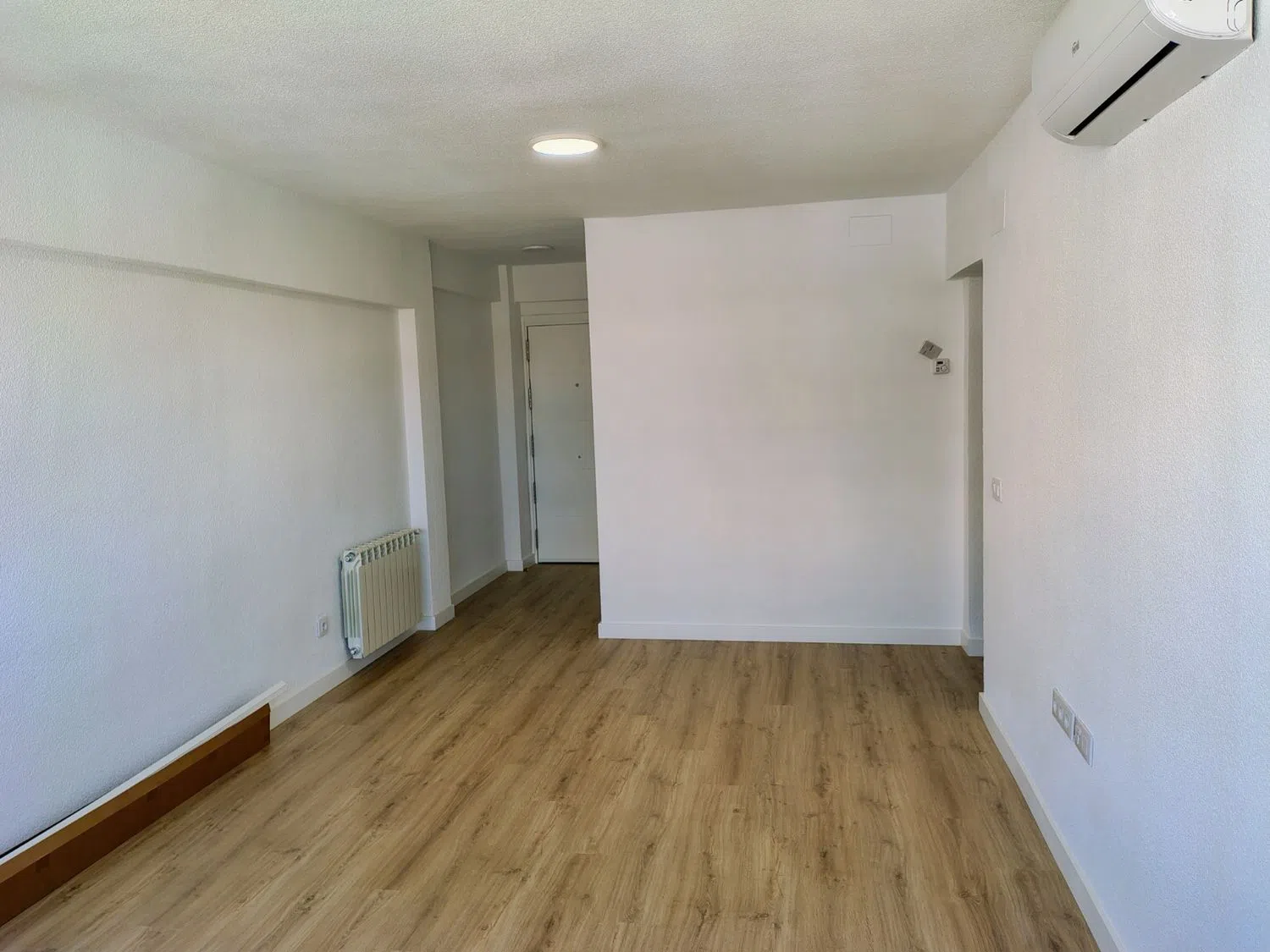 Piso en calle de La Bañeza, 40 - Foto 2