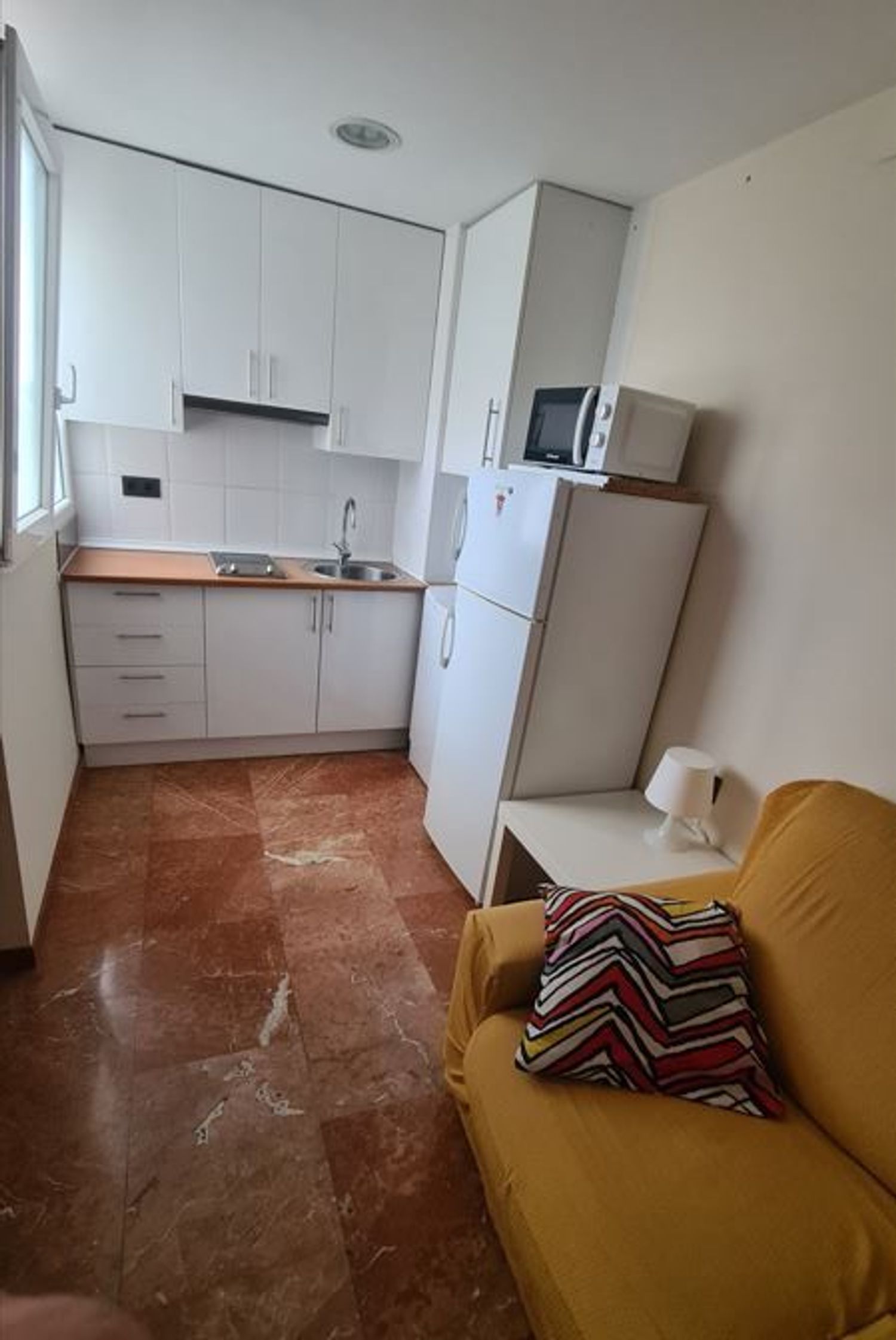 Estudio en calle Sos del Rey Católico, 14 - Foto 13