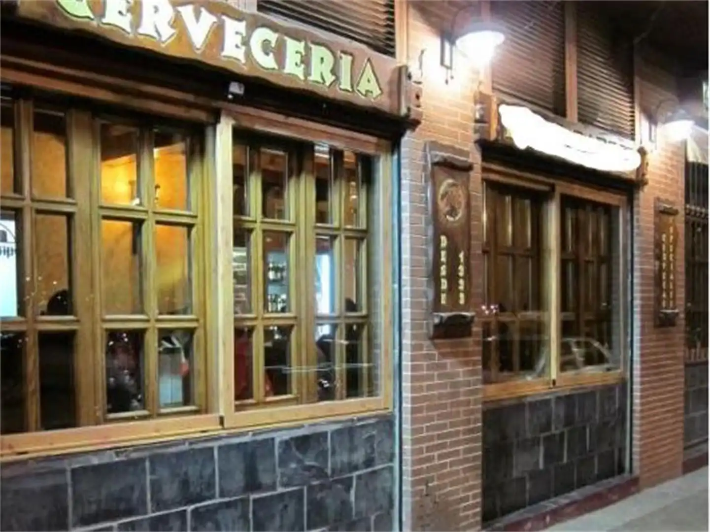 Local comercial en  Calle Torre de los Hidalgos - Foto 1