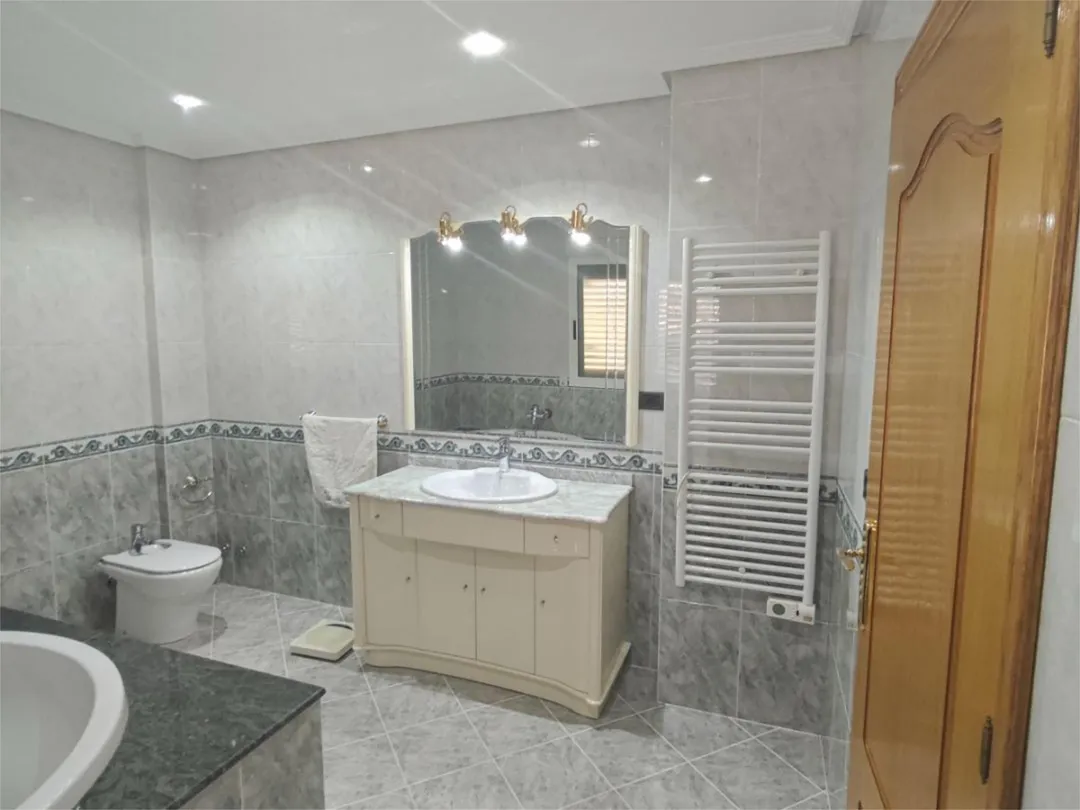 Casa adosada en  Calle Carrascos 18 - Foto 13