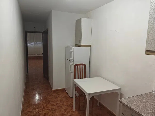 Piso en calle de Pilar Gascón, 10 - Foto 1