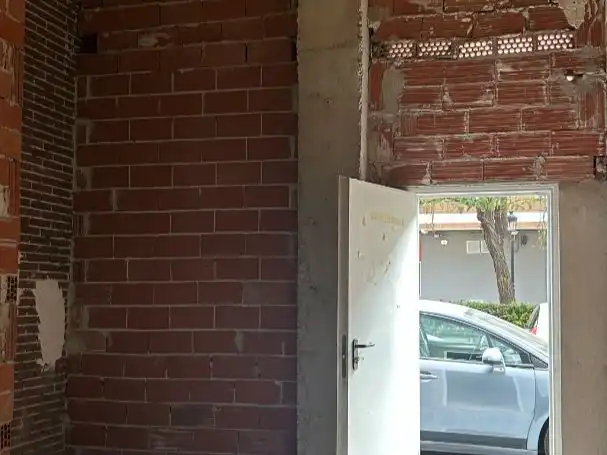 Local comercial en  Carrer de les Arts i dels Oficis 42 - Foto 2