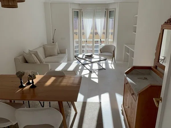 Piso en calle de Antonio Rodríguez Villa, 16