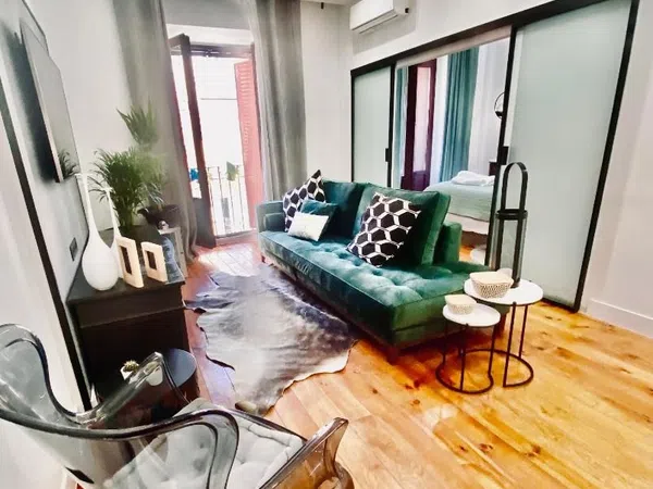 Piso en calle de Valverde, 23