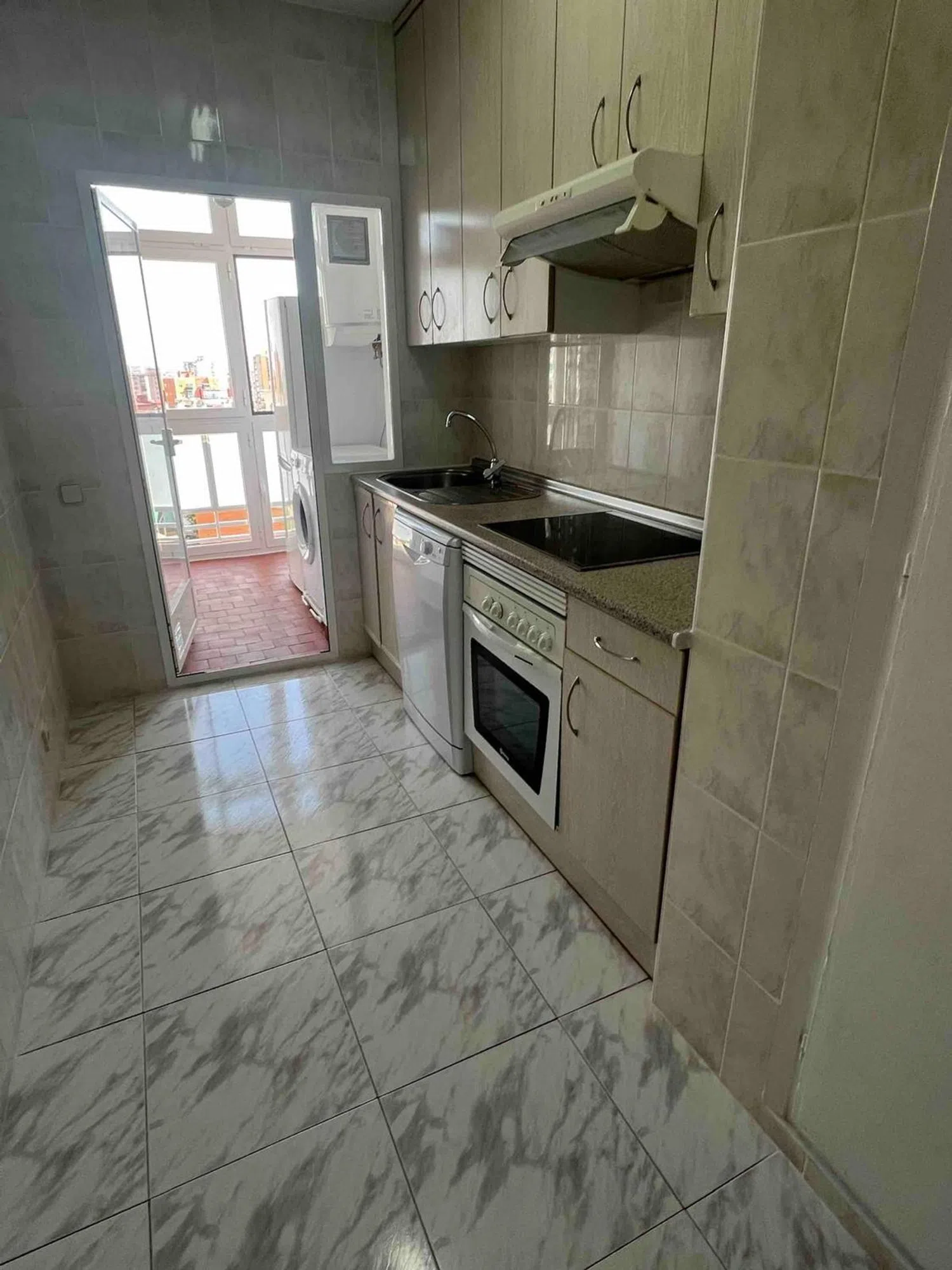 Piso en calle de Tembleque, 120 - Foto 2