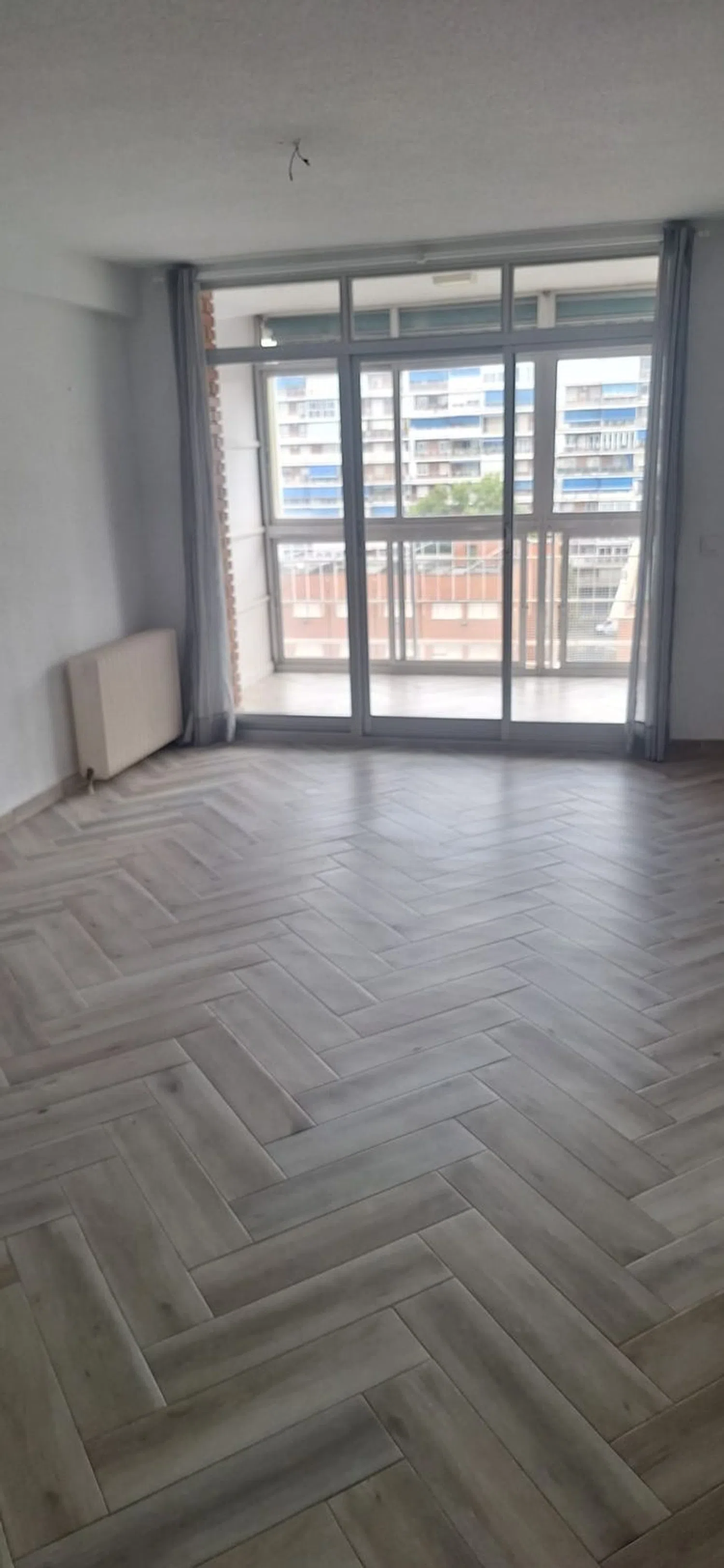Piso en calle Cabo de San Vicente, 12 - Foto 1