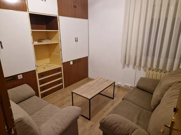 Piso en Avenida de la Paz, 73, Residencia, Residencia - Foto 2
