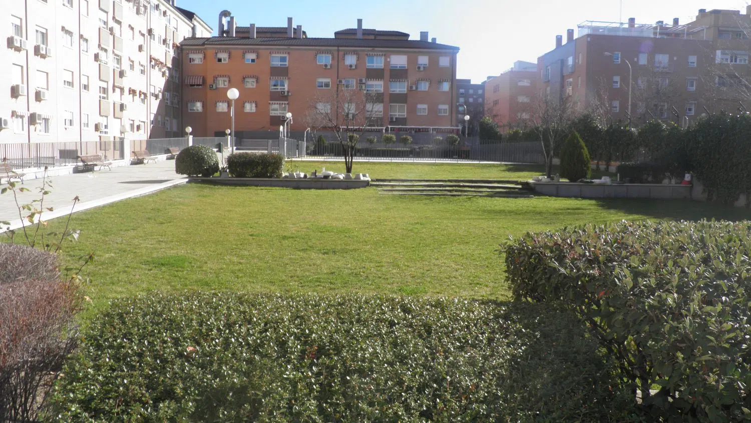 Piso en calle Pintor Velazquez, 43 - Foto 2