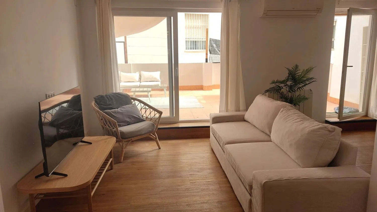 Piso en calle de Lluís Oliag, 22 - Foto 1