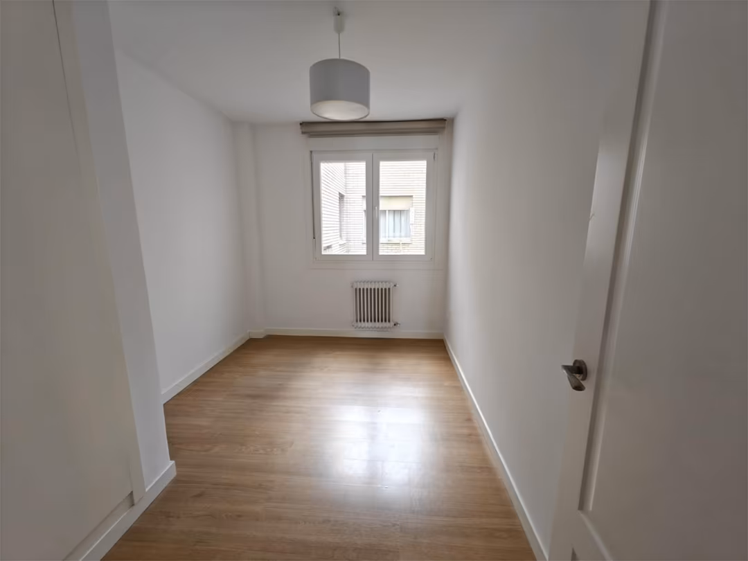 Piso en  Calle de la Infanta Mercedes 61 - Foto 12