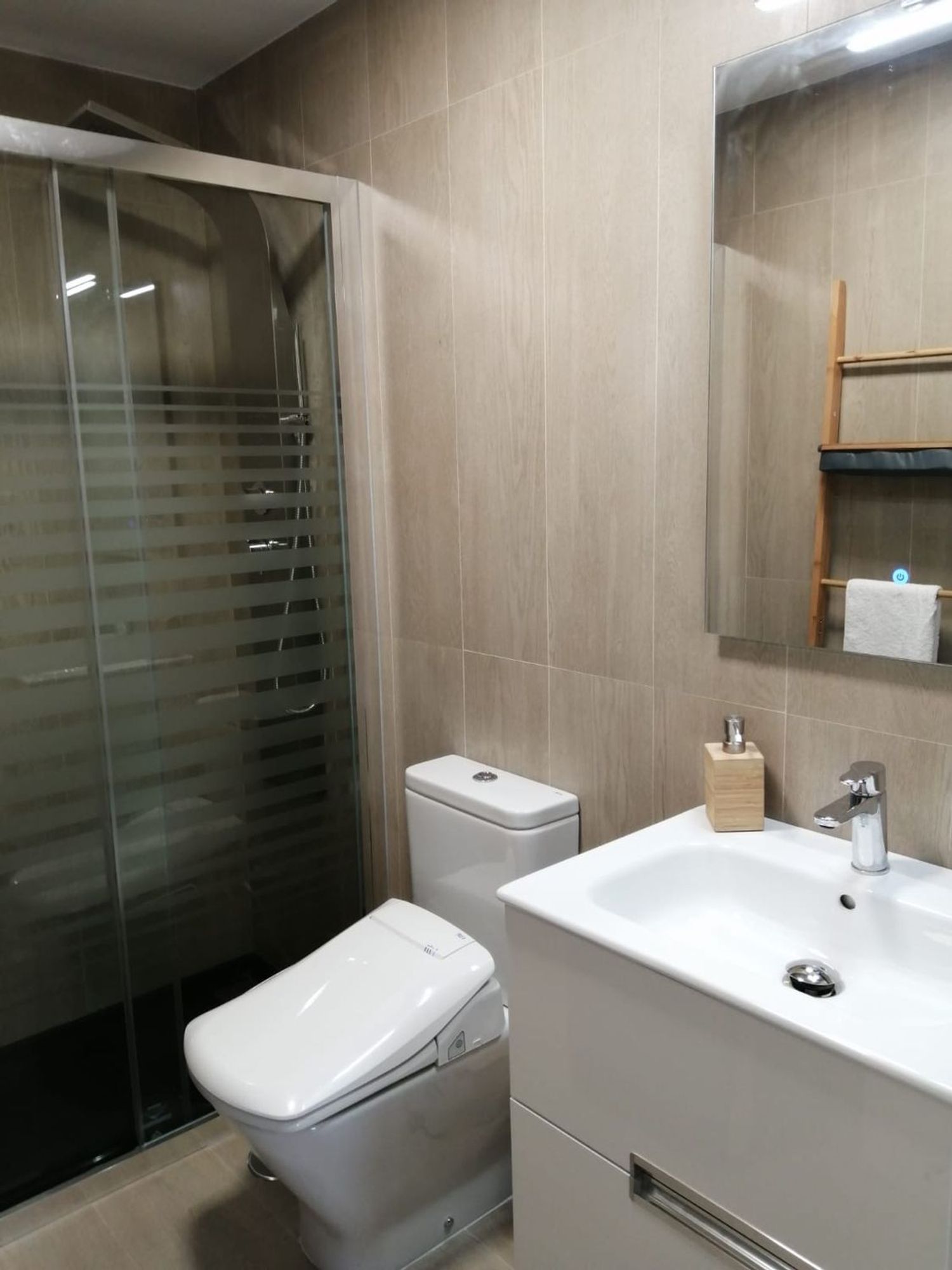 Piso en avenida de la Ilustración, 103 - Foto 25