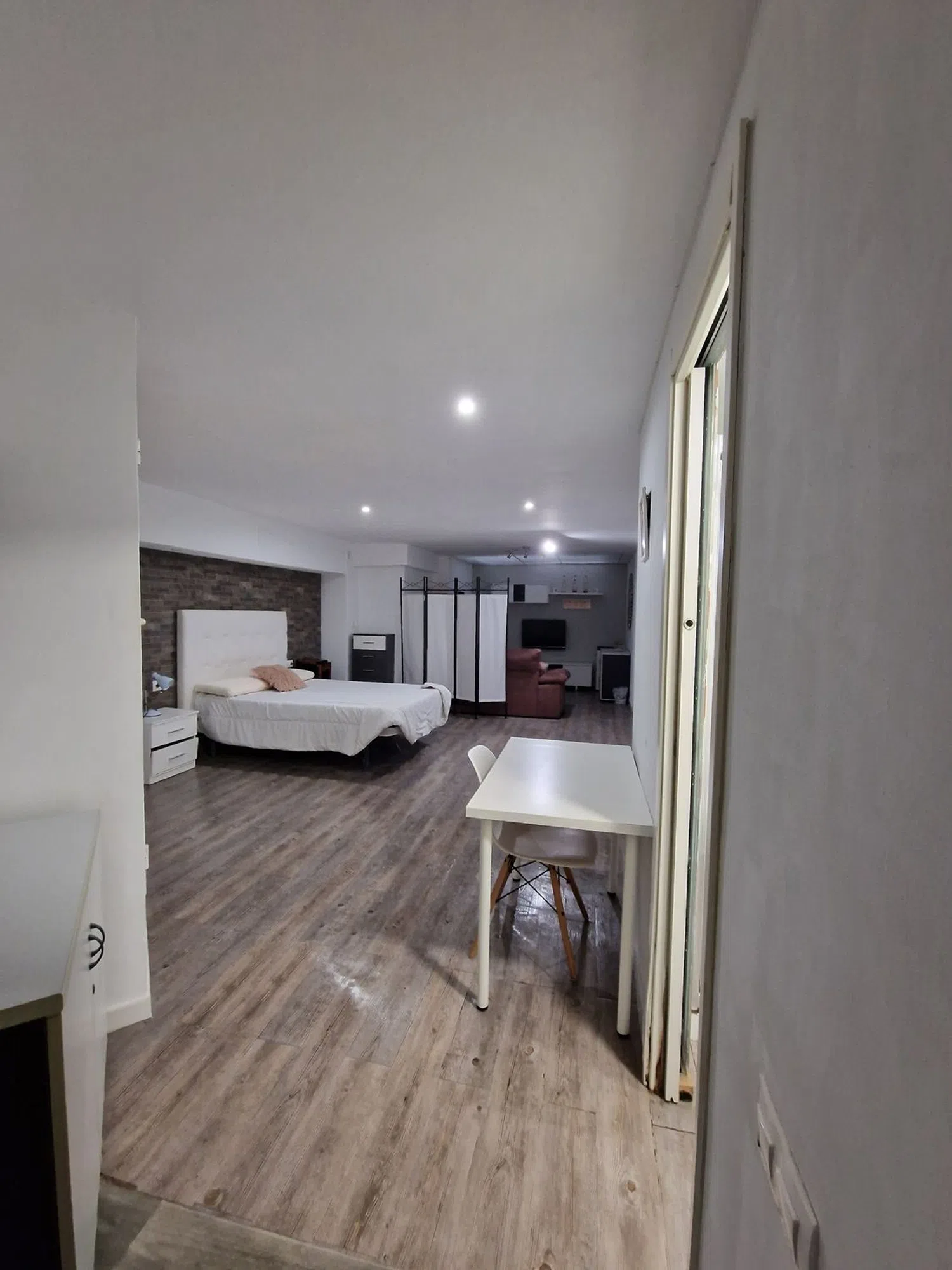 Estudio en calle Torrijiano, 17 - Foto 1