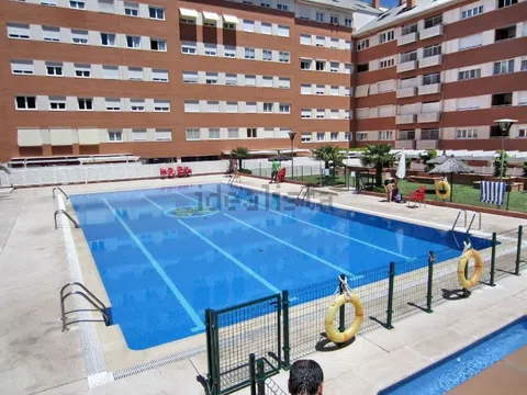 Piso en avenida de Santo Domingo de la Calzada, 19