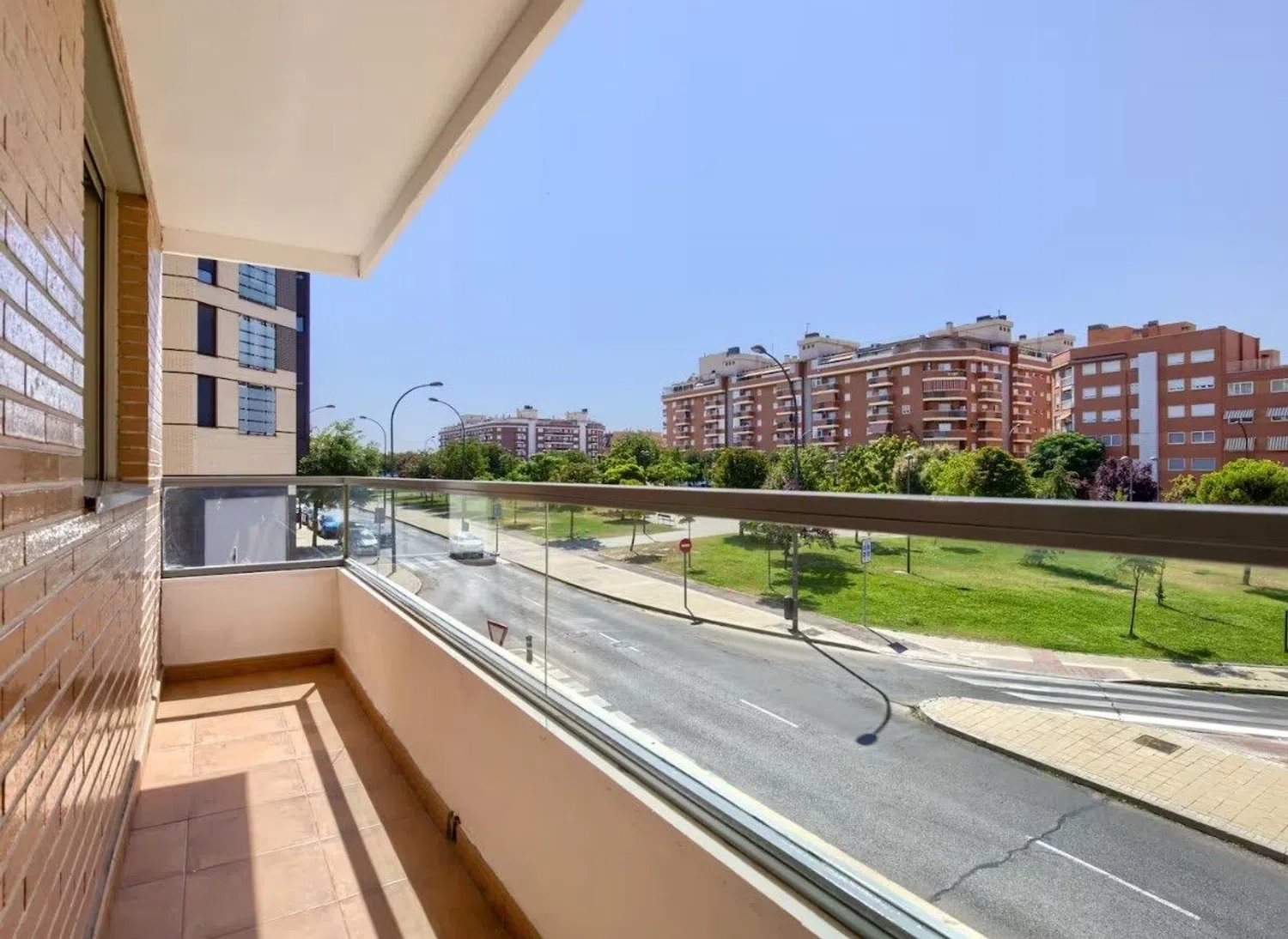 Piso en avenida Rosa Regás, 9 - Foto 6