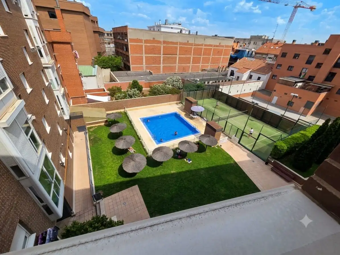 Piso en  Calle de Matilde Hernández 25 - Foto 10