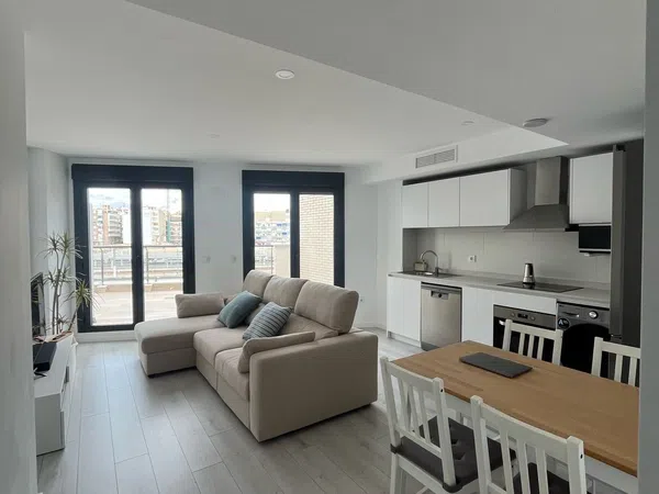 Piso en calle de Rigoberto Ferrer, 12