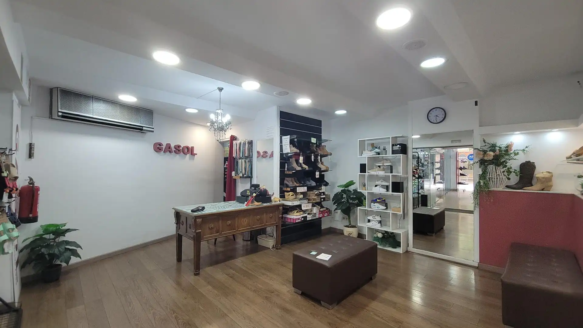 Local comercial en  Calle L'Hospitalet de Llobregat - Foto 2