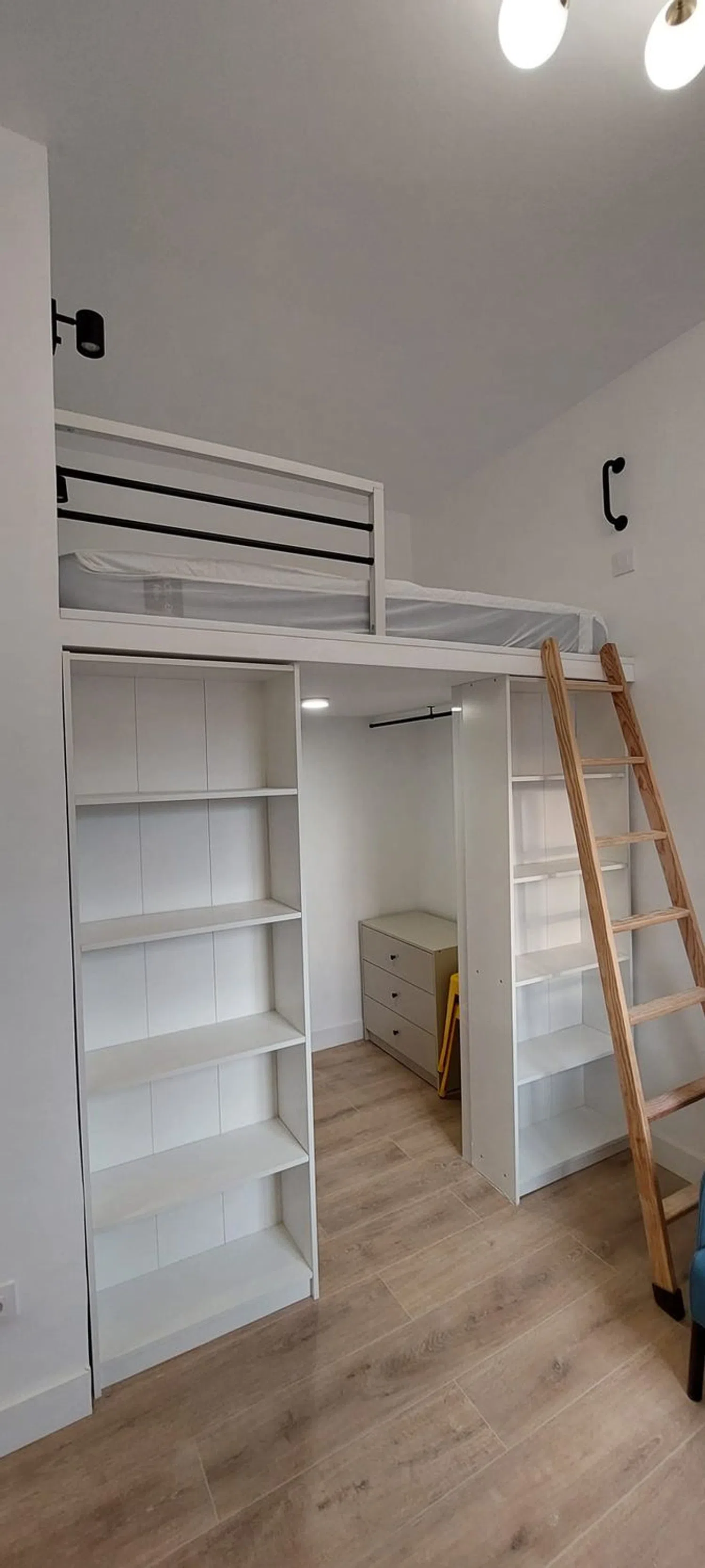 Estudio en calle de la Reina Mercedes, 6 - Foto 5