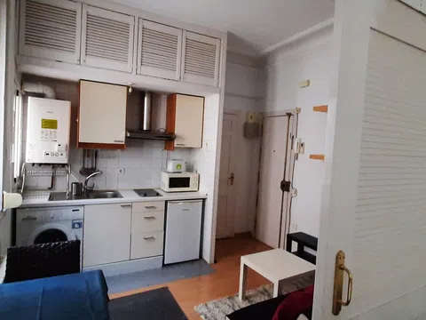 Piso en calle Hernán Cortés, 21