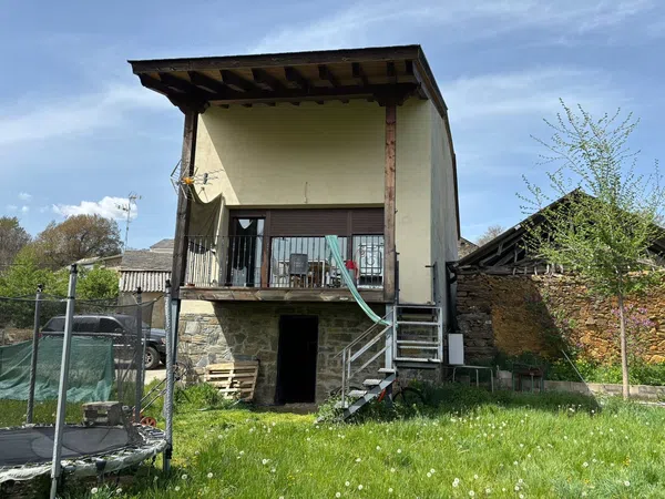 Casa o chalet independiente en Calle Barrio Arriba, 9 - Foto 2
