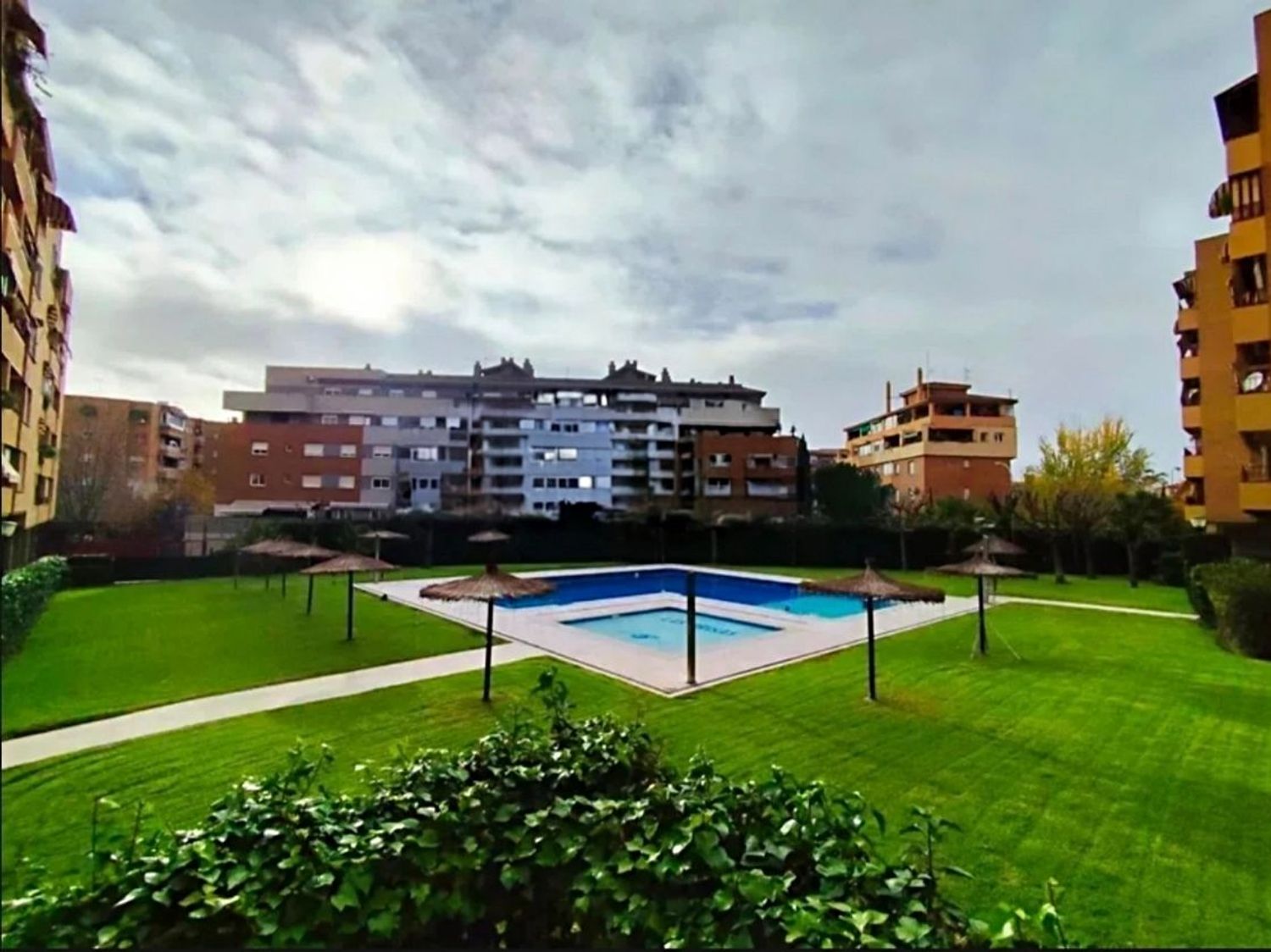 Piso en calle Virgen del Monte, 14