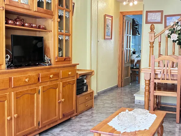 Chalet adosado en Calle Elda, 99 - Foto 6