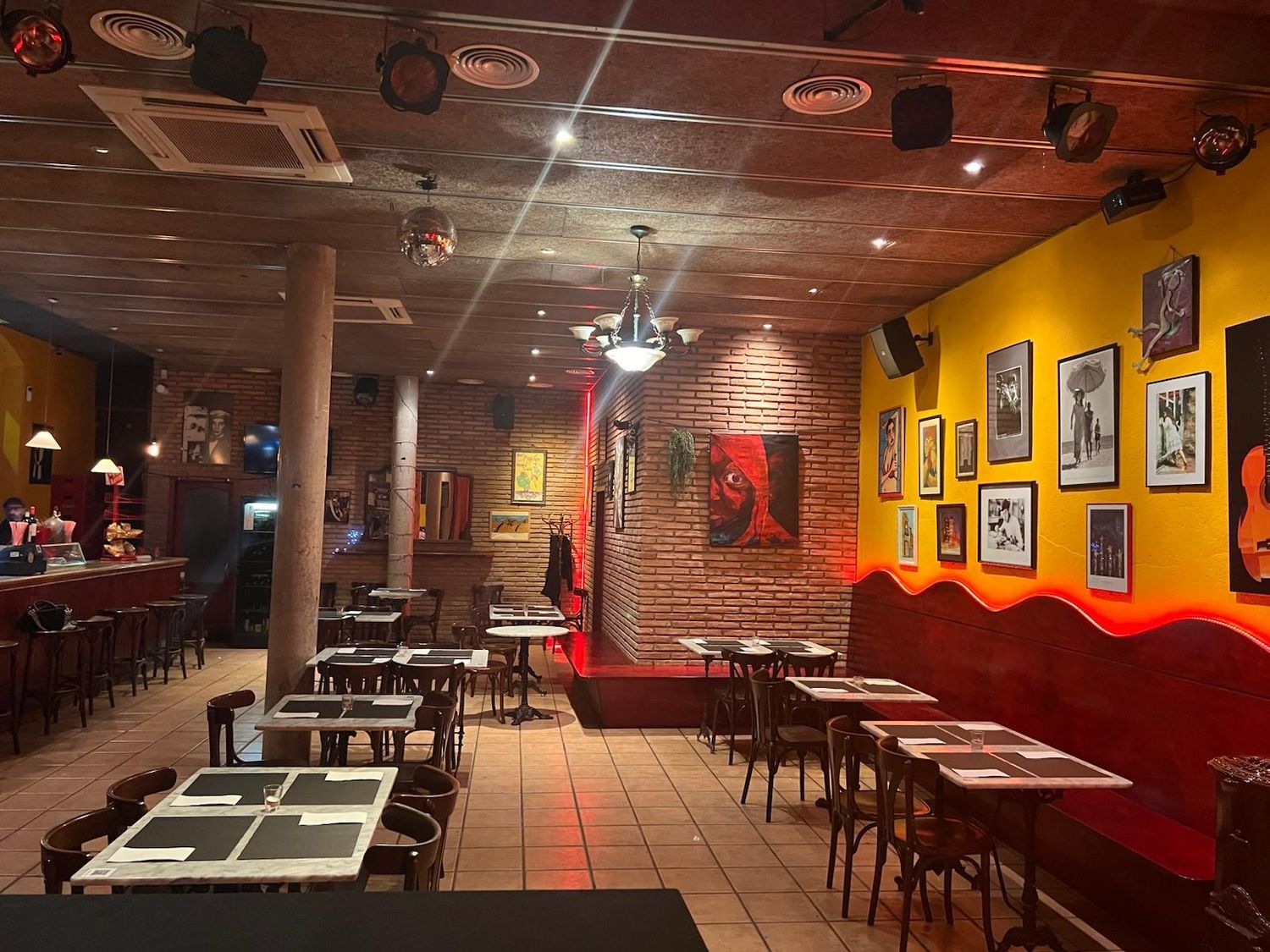 Bar de copas en traspaso en Calle del Pati del Gall, 11 - Foto 7