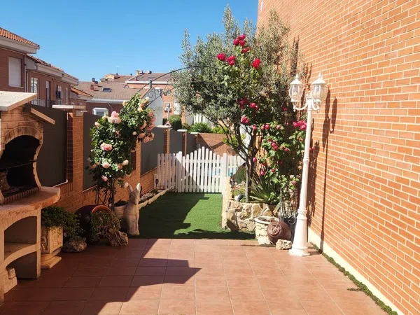 Casa o chalet independiente en Calle Fray Luis de Granada, 1 - Foto 6