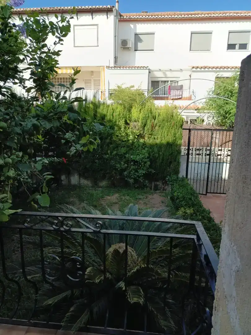 Chalet en  Carrer de la Rioja 105 - Foto 4