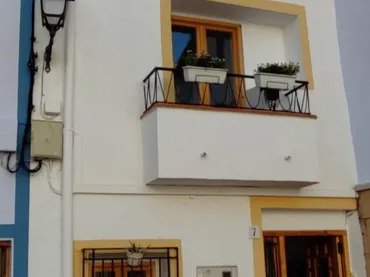 Casa adosada en  Plaça Pintor Gines 7 - Foto 16