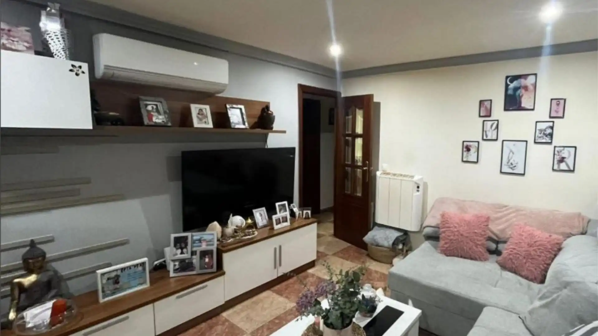 Piso en  Calle Carcabuey 3 - Foto 2