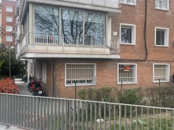 Piso en avenida de Bonn, 6 - Foto 2