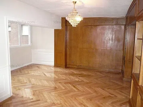 Piso en avenida Mediterráneo, 10