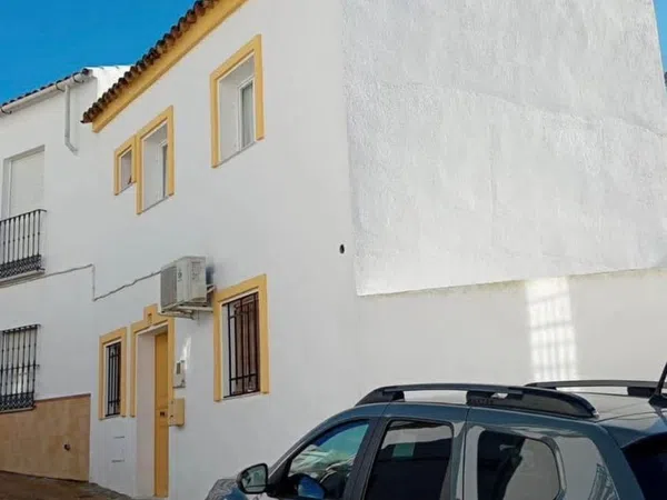 Casa o chalet independiente en Calle Moron, 22 - Foto 2